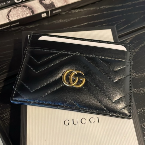 Gucci GG Marmont Card Case - Picture 7 of 15